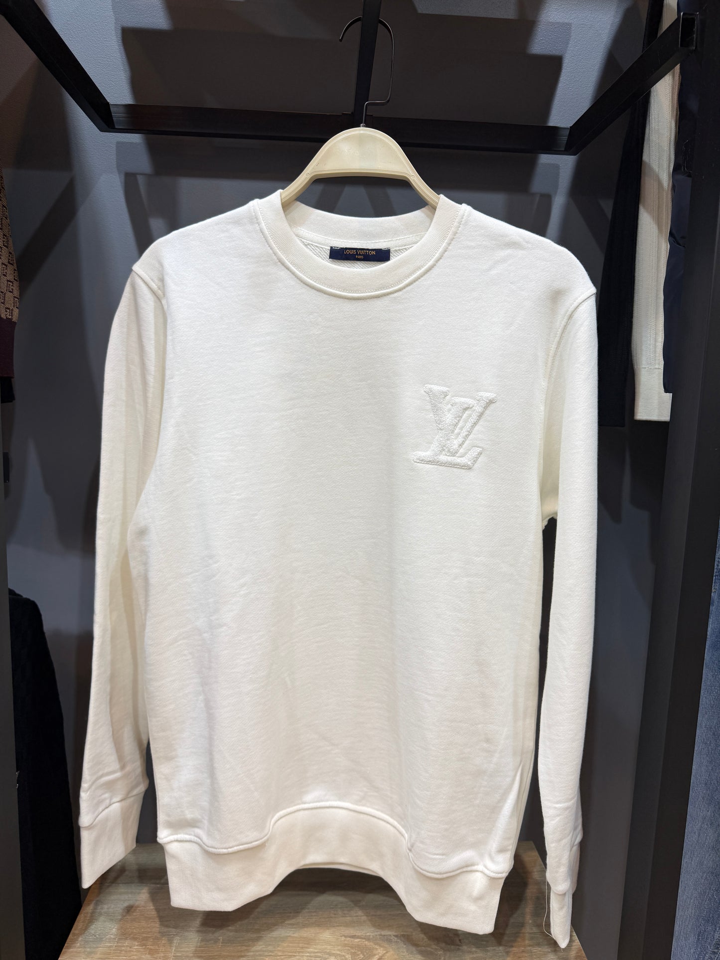 louis vuitton white with small logo