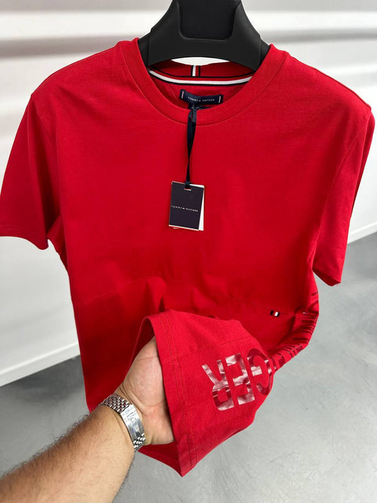 TOMMY HILFIGER RED t-shirt