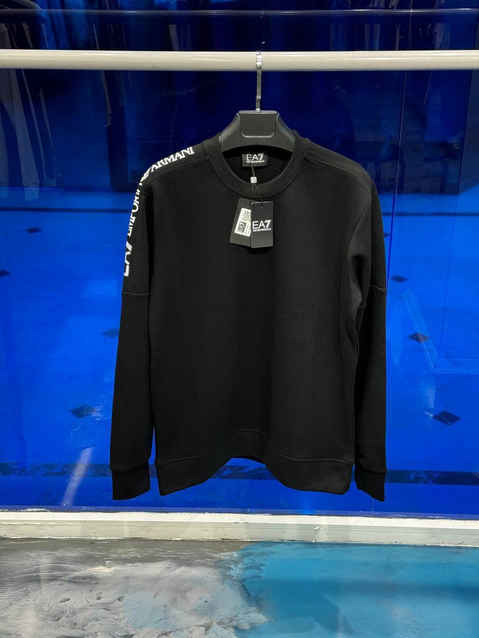 emporio armani crew neck black