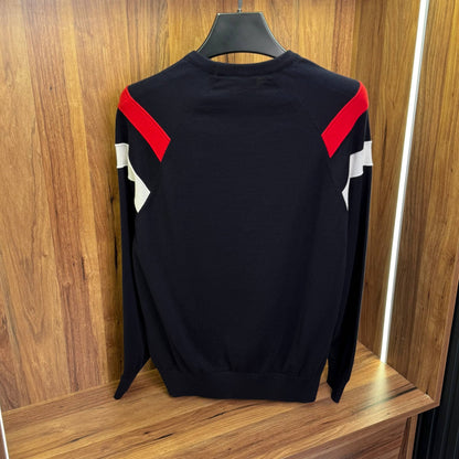 moncler knitted round with red line