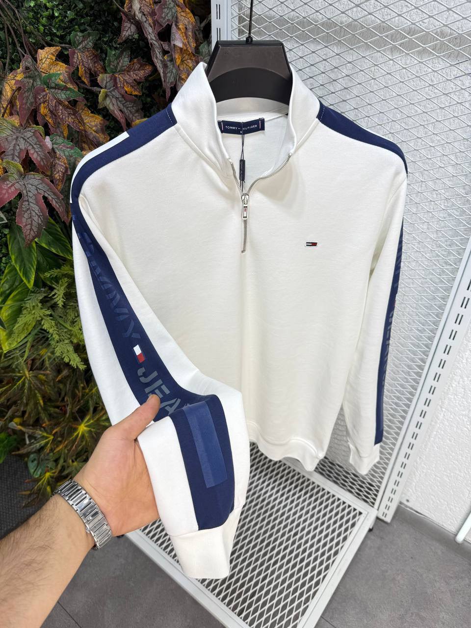 Tommy Hilfiger Half Zip Sweatshirt - White & Navy