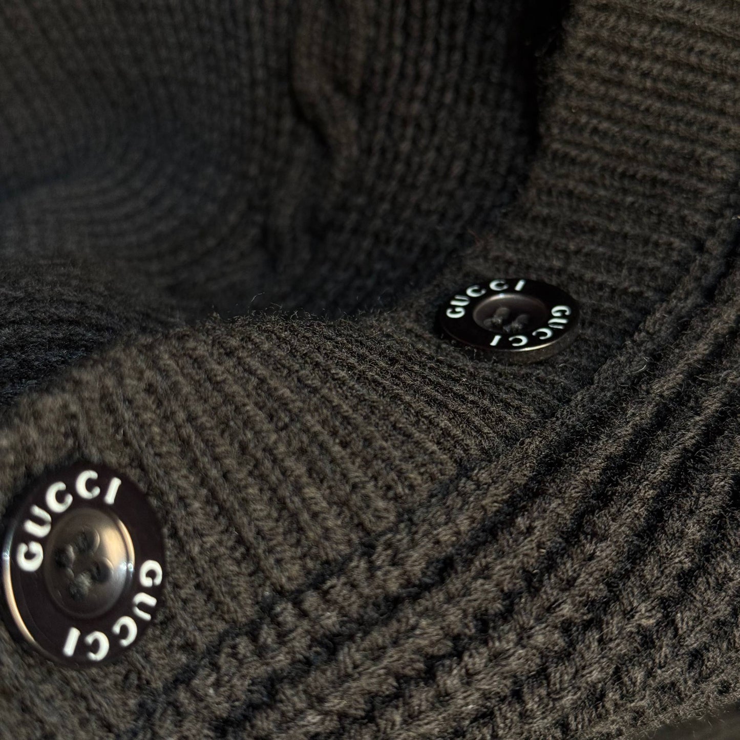 GUCCI KNITTED CARDIGAN