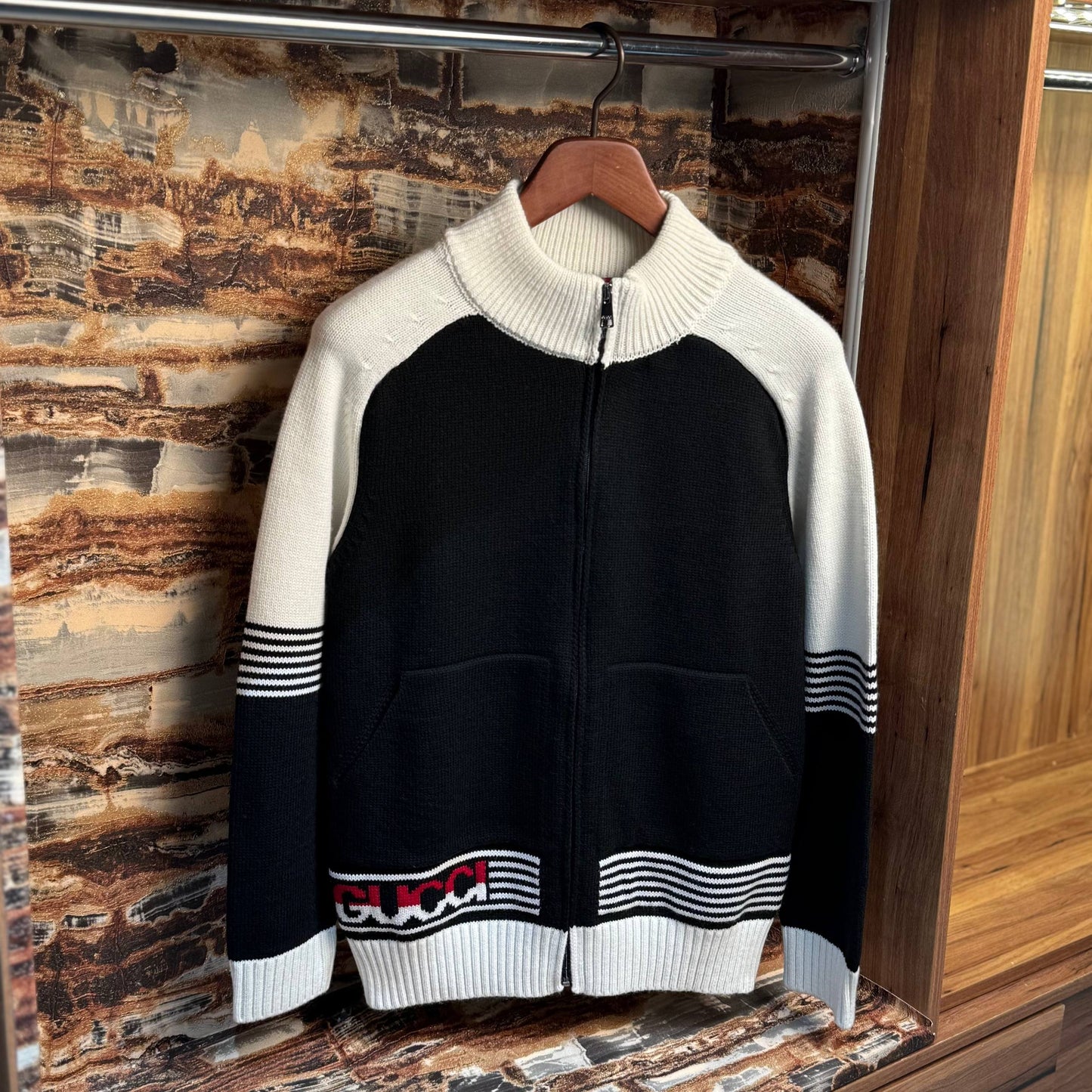 GUCCI KNITTED SWEATER