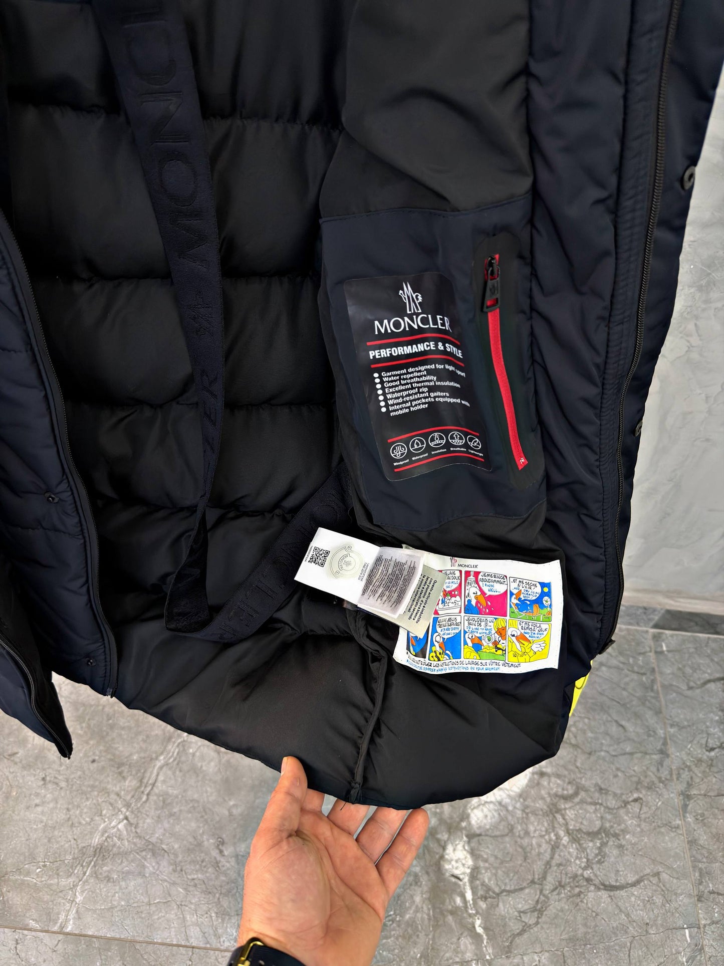 Moncler Navy Blue Down-Filled Puffer Jacket with Logo Hood