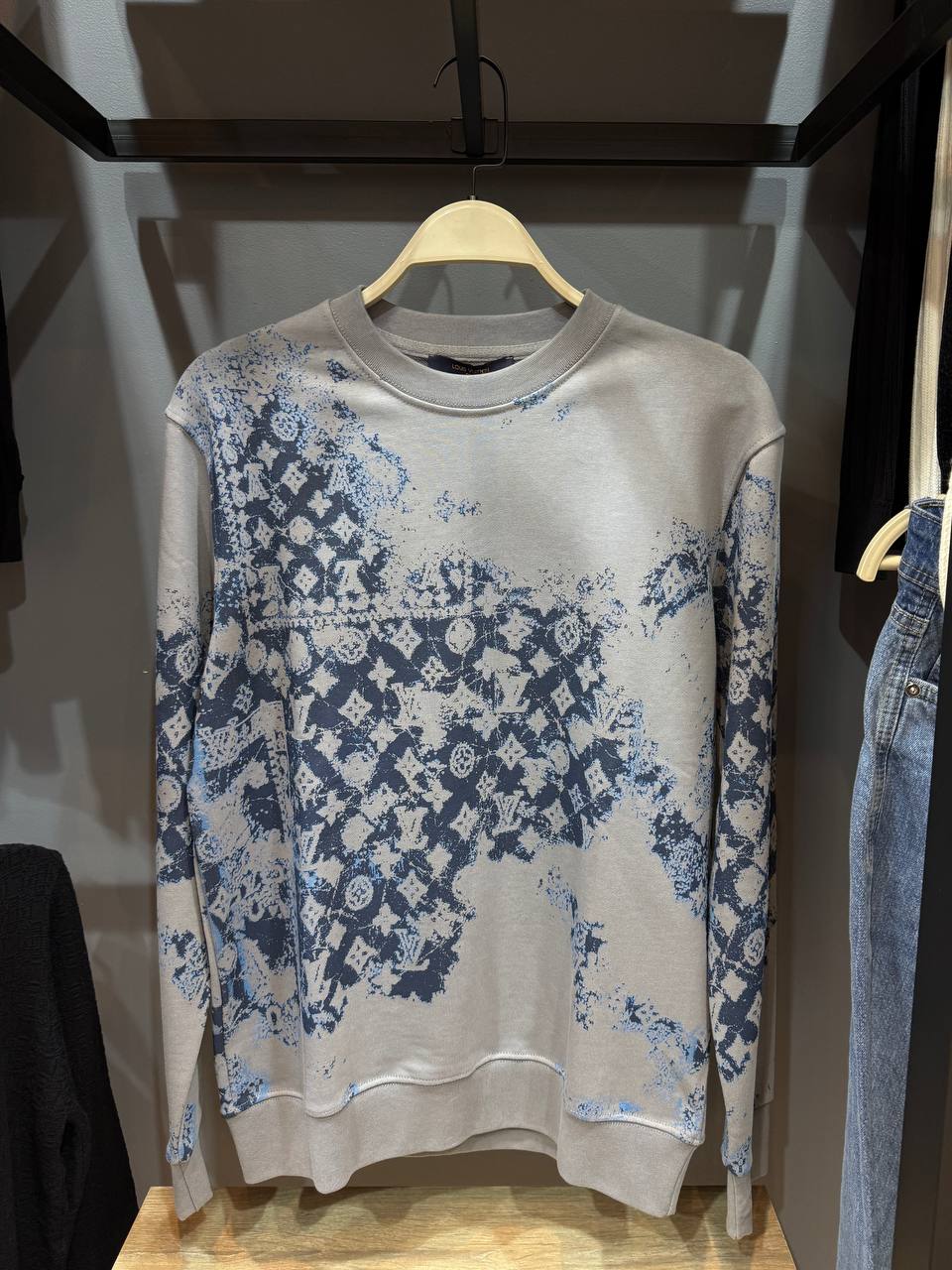louis vuitton faded sweatshirt